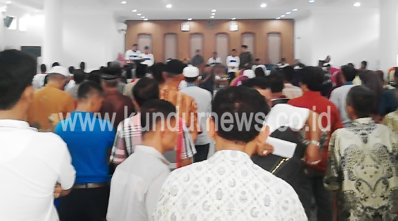 Aunur Rafiq-Anuar Hasyim (ARAH) Calon Bupati dan Wakil Bupati Karimun Priode 2016-2021 Nomor Urut 1, Mengukuhkan sebanyak  634 Tim Relawan Kecamatan Kundur.