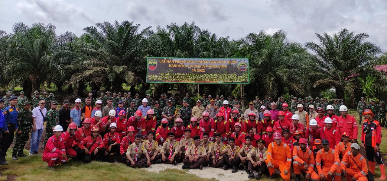 Pelatihan Penanggulangan Bencana Karhutla Korem 031/WB Resmi Ditutup Kasrem Kolonel Inf Habzen Sianturi